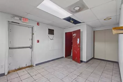 184 W Main Street, Dudley, MA 01571 - Photo 29