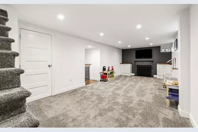 17 Lowell St, Andover, MA 01810 - Photo 19