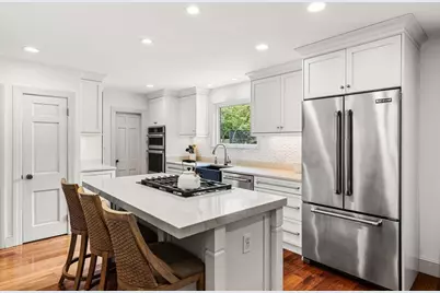 17 Lowell St, Andover, MA 01810 - Photo 5