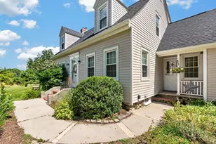 135 Worcester Rd, Princeton, MA 01541 - Photo 3