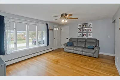 14 Bliss Rd, Bellingham, MA 02019 - Photo 11
