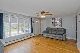 14 Bliss Rd, Bellingham, MA 02019 - Photo 11