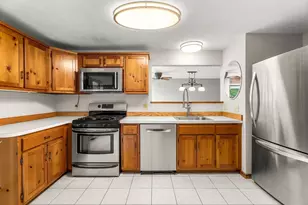 13 Eaton Ct, Haverhill, MA 01832 - Photo 11