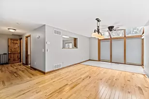 13 Eaton Ct, Haverhill, MA 01832 - Photo 5