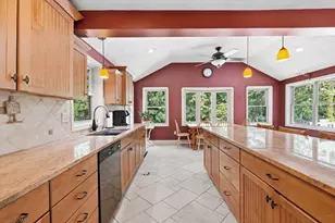14 Briscoe Rd, Groveland, MA 01834 - Photo 7