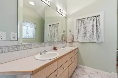 14 Briscoe Rd, Groveland, MA 01834 - Photo 17