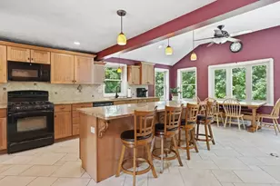 14 Briscoe Rd, Groveland, MA 01834 - Photo 3