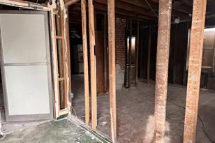 158 Austin St, Worcester, MA 01609 - Photo 3