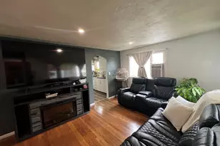 6 Cresthill Rd, Boston, MA 02135 - Photo 3