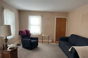 124 Felton St, New Bedford, MA 02745 - Photo 5