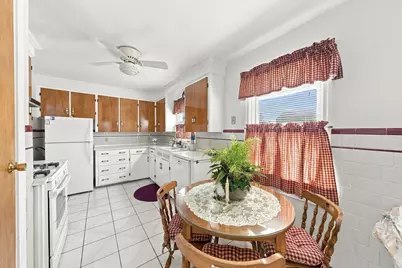 124 Felton St., New Bedford, MA 02745 - Photo 9