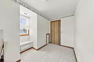 124 Felton St, New Bedford, MA 02745 - Photo 17
