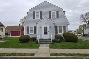 124 Felton St, New Bedford, MA 02745 - Photo 1