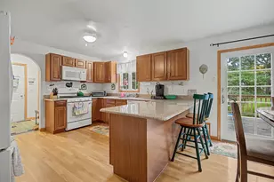 12 Gordon Ln, Yarmouth, MA 02675 - Photo 5