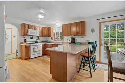 12 Gordon Ln, Yarmouth, MA 02675 - Photo 5