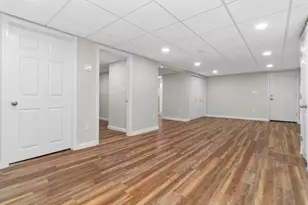 120 Kingston Rd, Waltham, MA 02451 - Photo 23
