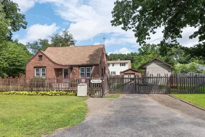 41 Park St, Agawam, MA 01030 - Photo 33