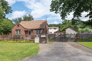 41 Park St, Agawam, MA 01030 - Photo 33