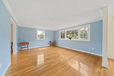 20 Worcester Dr, Norwood, MA 02062 - Photo 5