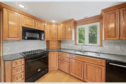 20 Worcester Dr, Norwood, MA 02062 - Photo 13