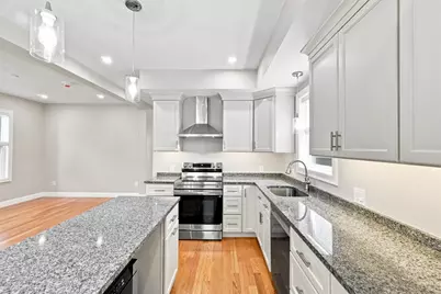 517 E 3rd #1, Boston, MA 02127 - Photo 3