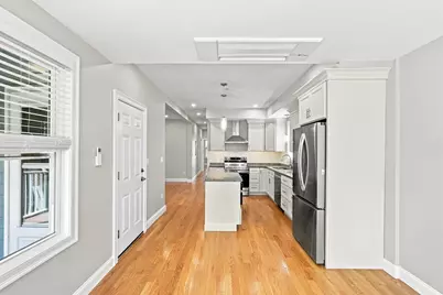 517 E 3rd #1, Boston, MA 02127 - Photo 7