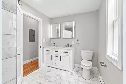 517 E 3rd #1, Boston, MA 02127 - Photo 15