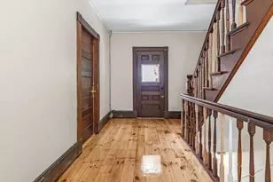 31-33 Bourne St, Lowell, MA 01852 - Photo 21