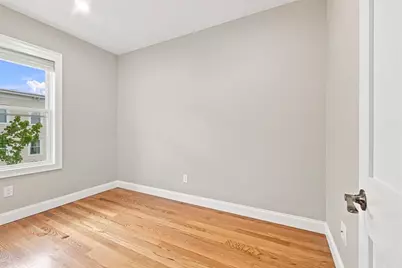 519 E 3rd #2, Boston, MA 02127 - Photo 11
