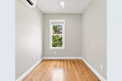 519 E 3rd #2, Boston, MA 02127 - Photo 9