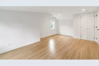 31 Oak St, Wellesley, MA 02482 - Photo 15