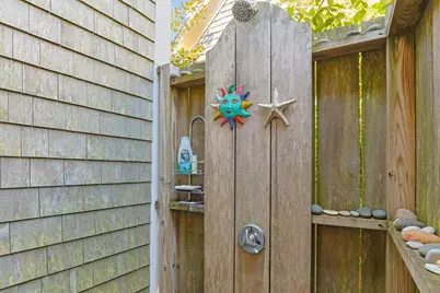 39 Pleasant Street, Provincetown, MA 02657 - Photo 29