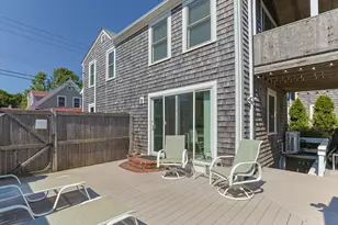39 Pleasant St, Provincetown, MA 02657 - Photo 21