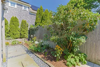 39 Pleasant Street, Provincetown, MA 02657 - Photo 27