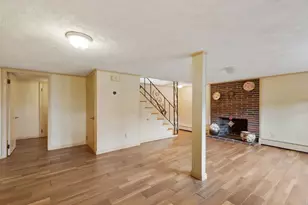 12 Mansfield St, Peabody, MA 01960 - Photo 5