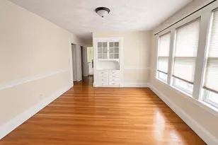 32 Century St, Medford, MA 02155 - Photo 5