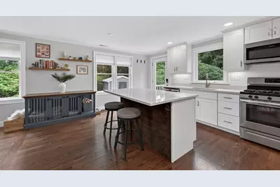 15 Pheasant Ln, Woburn, MA 01801 - Photo 7
