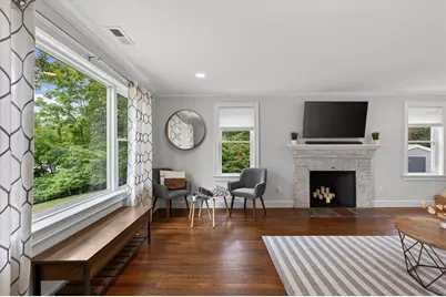 15 Pheasant Ln, Woburn, MA 01801 - Photo 3