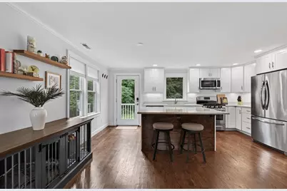 15 Pheasant Ln, Woburn, MA 01801 - Photo 5