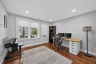 15 Pheasant Ln, Woburn, MA 01801 - Photo 9