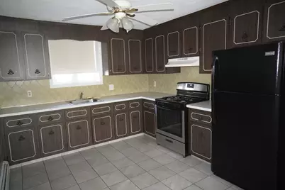 92 Newman St, Revere, MA 02151 - Photo 9