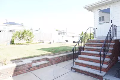 92 Newman St, Revere, MA 02151 - Photo 13