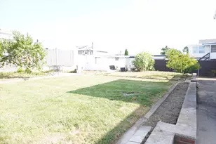 92 Newman St, Revere, MA 02151 - Photo 15