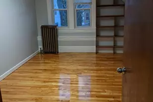 28 Sever St, Worcester, MA 01609 - Photo 3