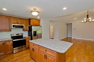 150 Stonybrook Wy, South Hadley, MA 01075 - Photo 17