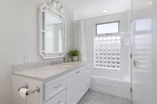 118 Pembroke St, Boston, MA 02118 - Photo 13