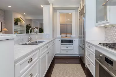 118 Pembroke St #2, Boston, MA 02118 - Photo 5