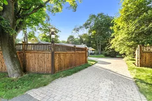 176 Colon St, Beverly, MA 01915 - Photo 33