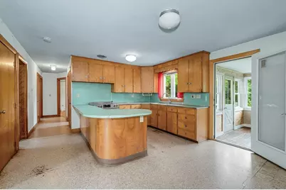 129 Forest St, Haverhill, MA 01832 - Photo 13