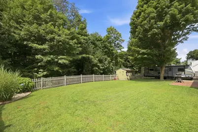 62 Clyde Avenue, West Springfield, MA 01089 - Photo 9